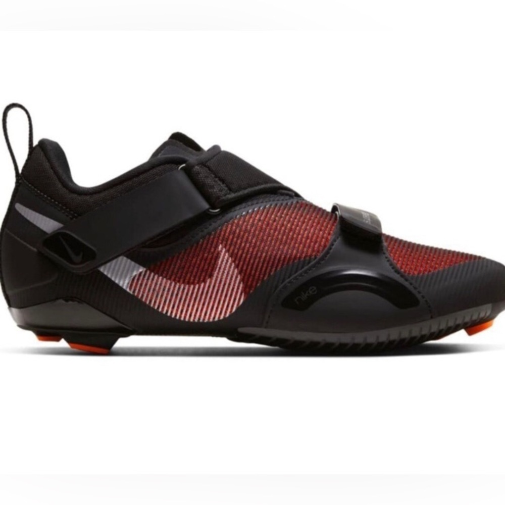 Nike Women’s Cycling Shoes in Black and Red